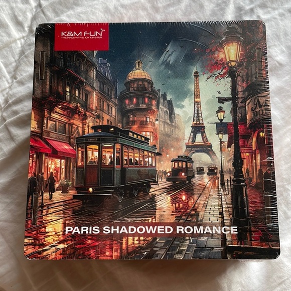 K & M Fun Paris Shadowed Romance 250 piece Jigsaw Puzzle - Picture 1 of 3
